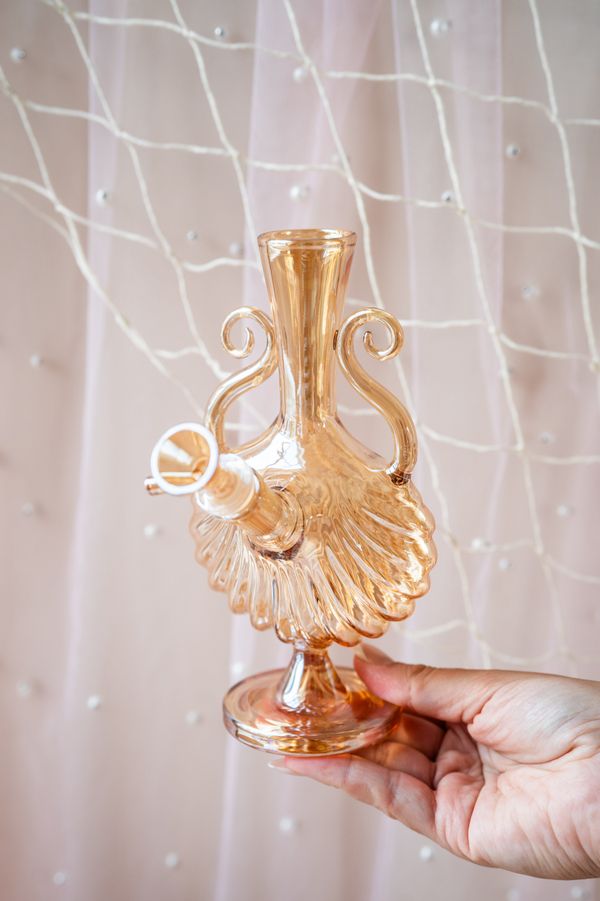 Shell Vase Bong