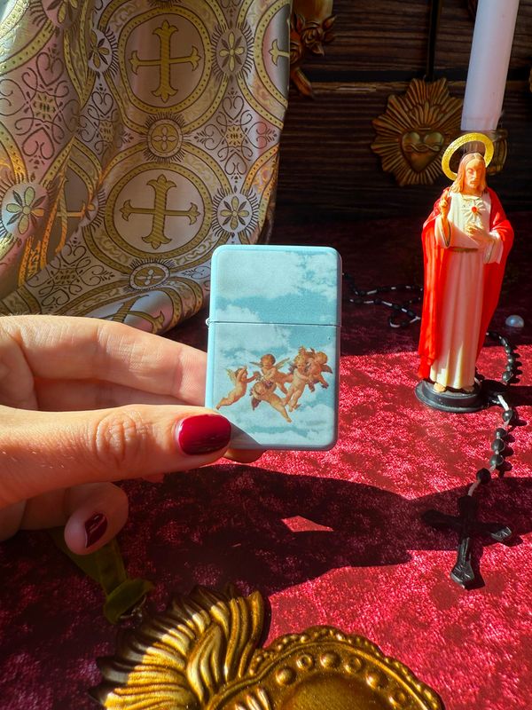 Cherub Lighter