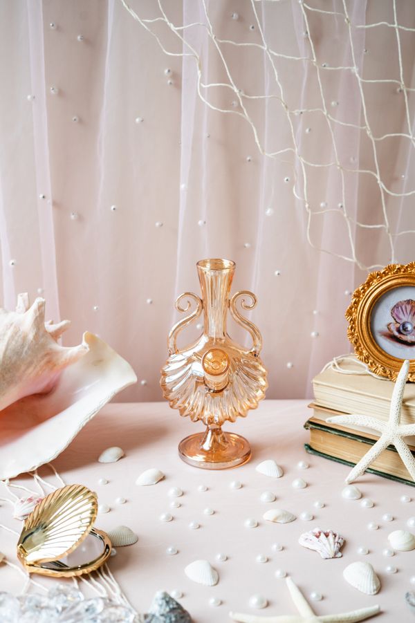 Shell Vase Bong