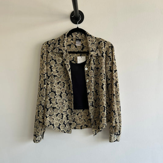 Black Tank w/ Neutral Daisy Shirt