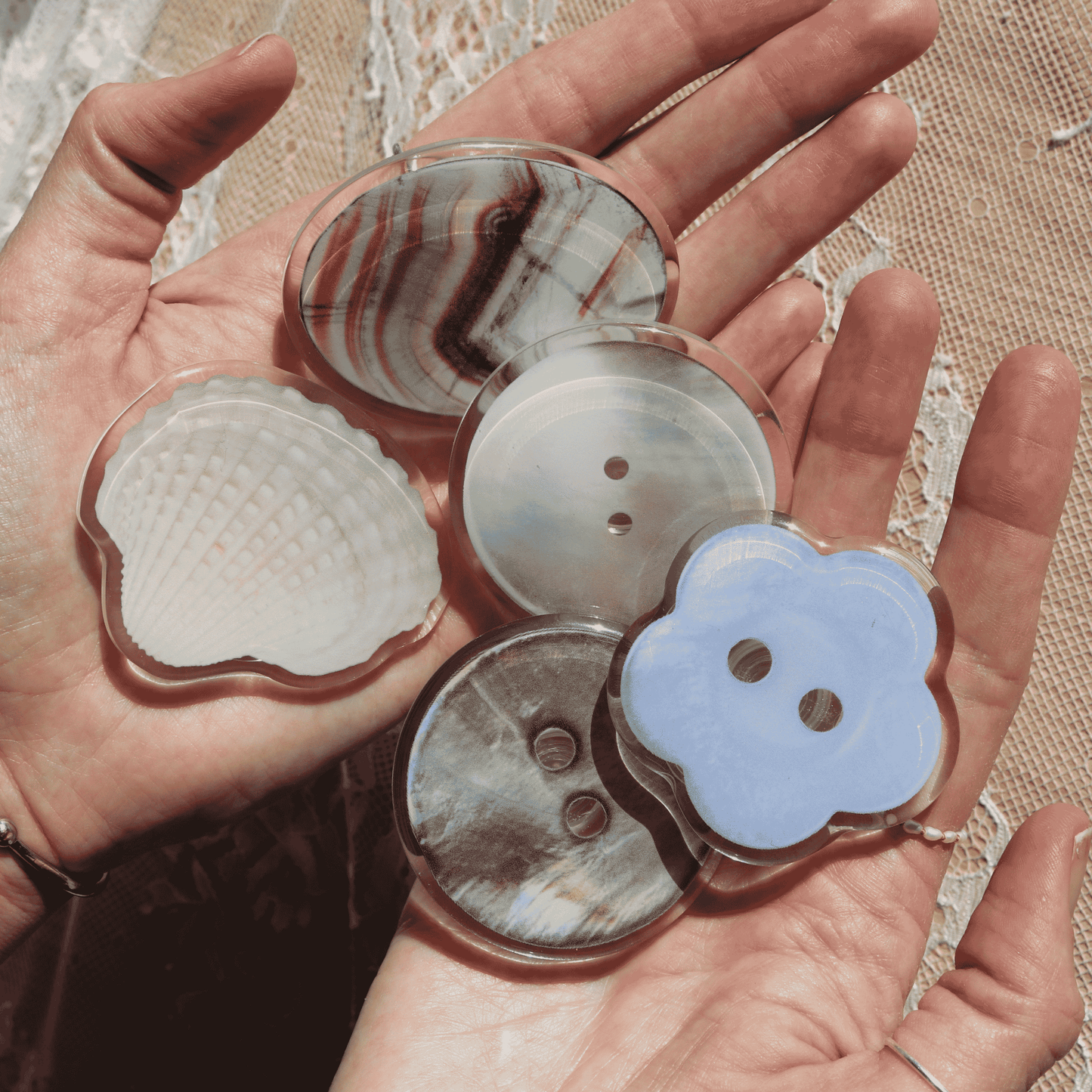 Shell Pop Socket
