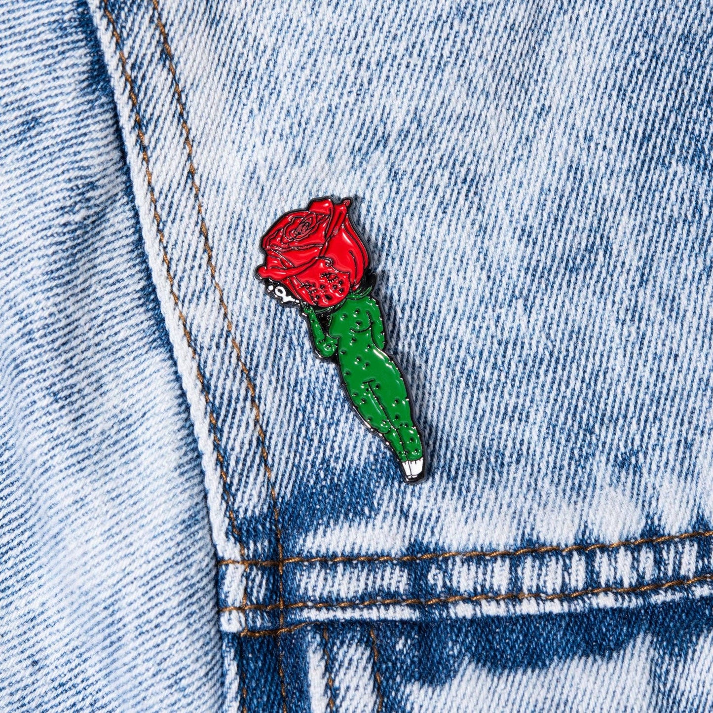 Baccara Pin
