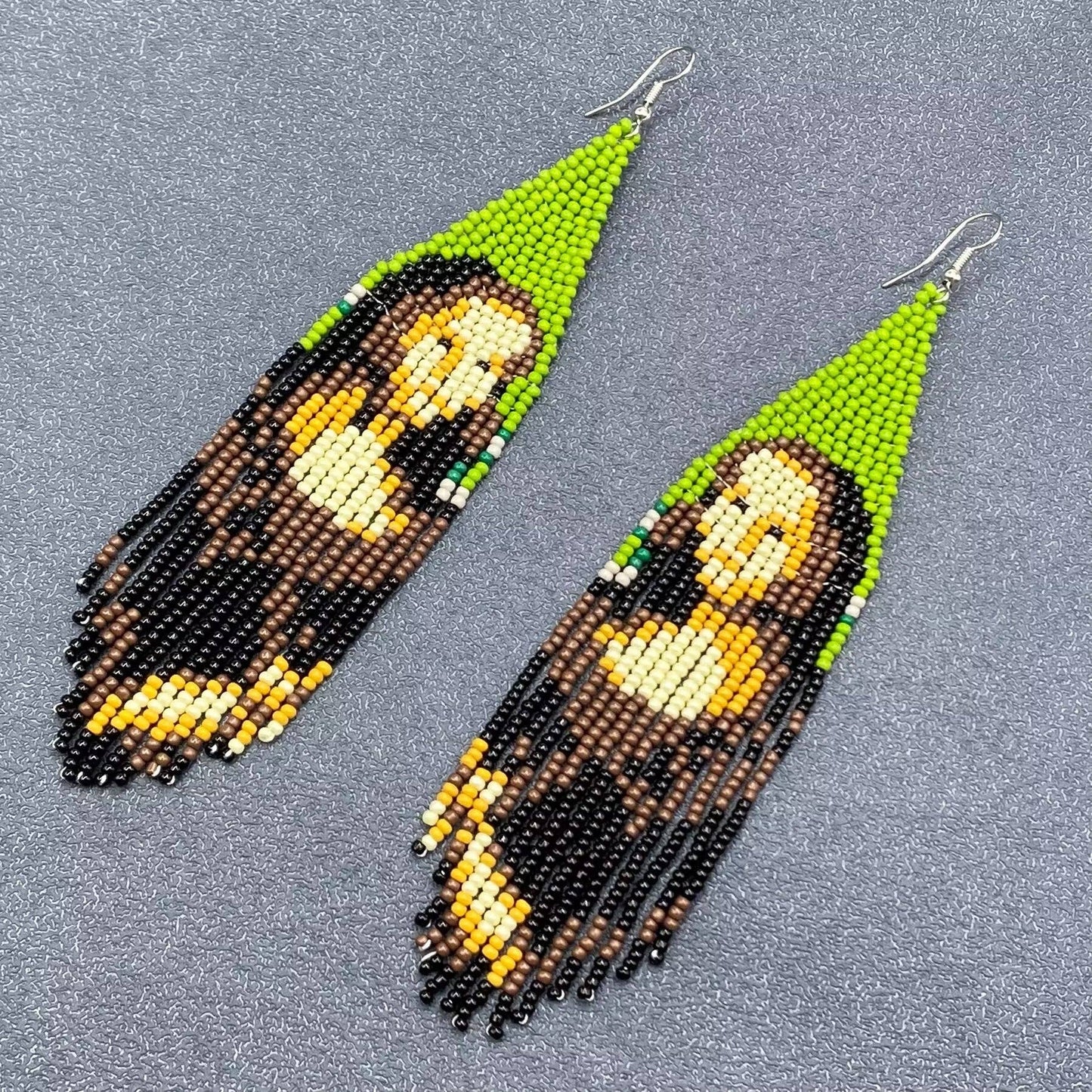 Mona Lisa beaded earrings
